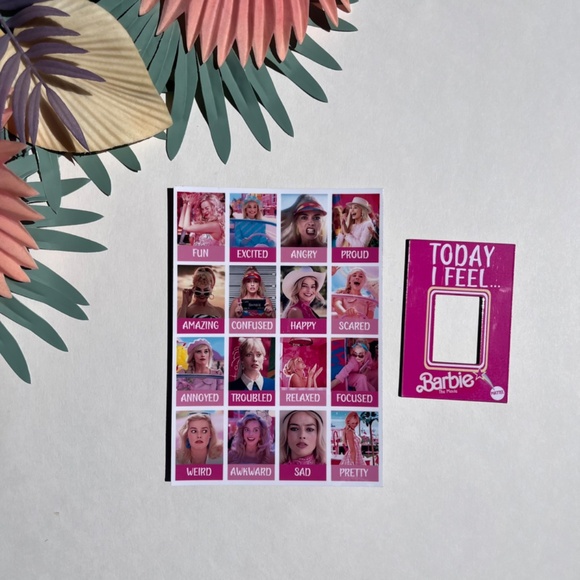 Barbie The Movie  Mood Magnet with Moveable Frame to Select Mood - Picture 7 of 7